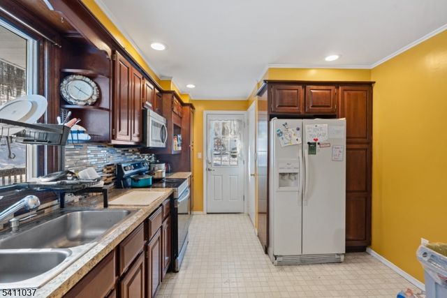 11 Glenn Ter, Fredon Twp., NJ 07860