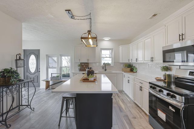 5225 Lithopolis Winchester Road NW, Canal Winchester, OH 43110