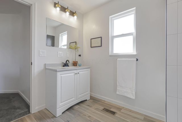 5225 Lithopolis Winchester Road NW, Canal Winchester, OH 43110