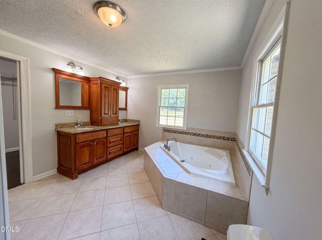 5416 Shipman Road, Hope Mills, NC 28348