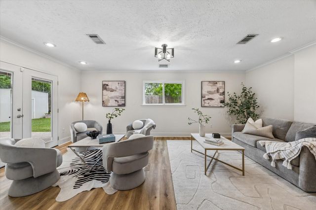 1410 Del Norte Street, Houston, TX 77018