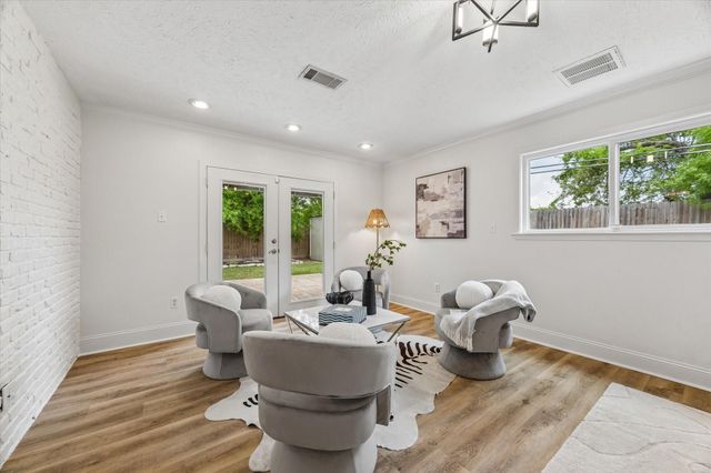 1410 Del Norte Street, Houston, TX 77018