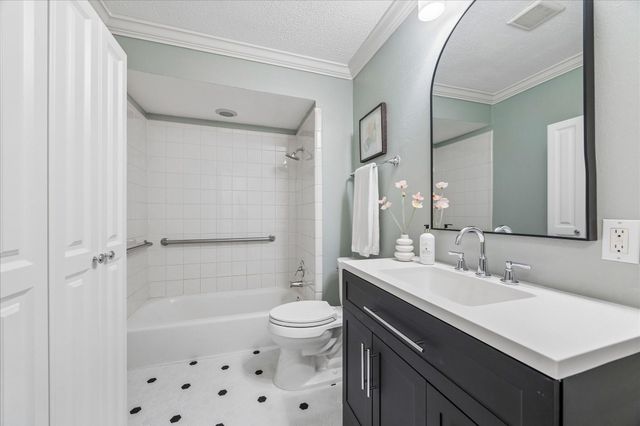 1410 Del Norte Street, Houston, TX 77018