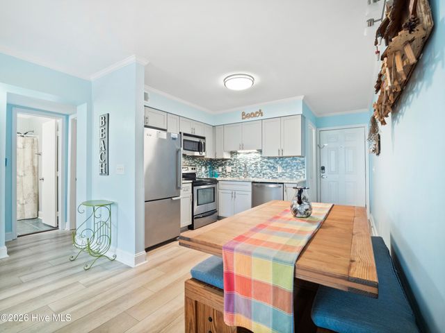 1404 Canal Drive Apt 18, Carolina Beach, NC 28428