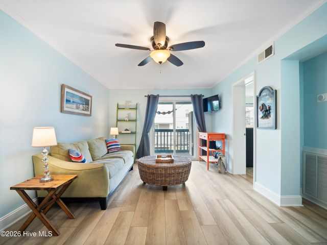 1404 Canal Drive Apt 18, Carolina Beach, NC 28428