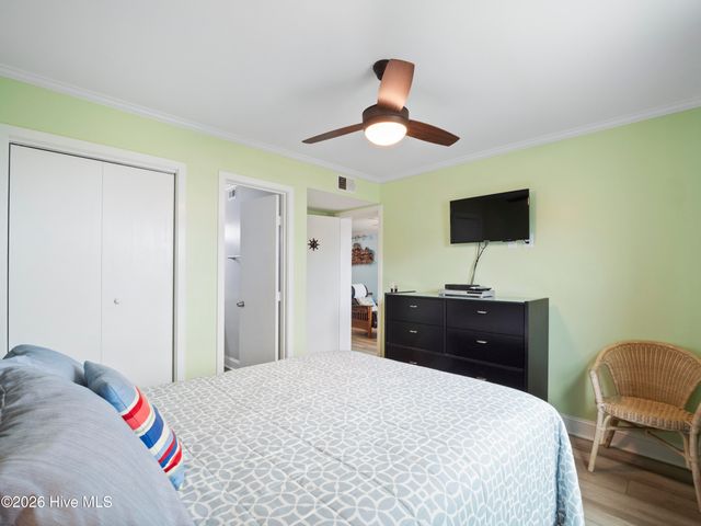 1404 Canal Drive Apt 18, Carolina Beach, NC 28428