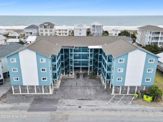1404 Canal Drive Apt 18, Carolina Beach, NC 28428