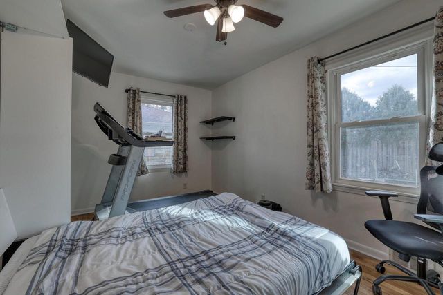 10545 W Pallottine DRIVE, Greenfield, WI 53228