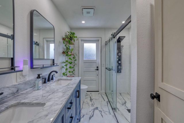 10545 W Pallottine DRIVE, Greenfield, WI 53228