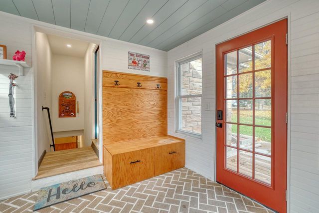 10545 W Pallottine DRIVE, Greenfield, WI 53228