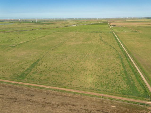 Boomer Place Hotel Rd & CR 22, Claude, TX 79019