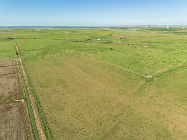 Boomer Place Hotel Rd & CR 22, Claude, TX 79019