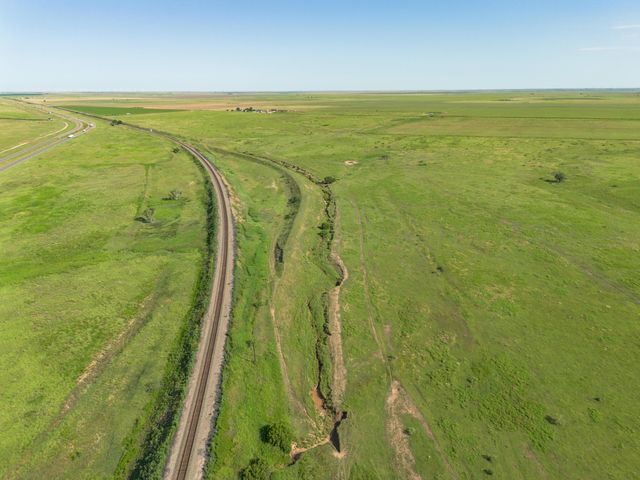 Boomer Place Hotel Rd & CR 22, Claude, TX 79019