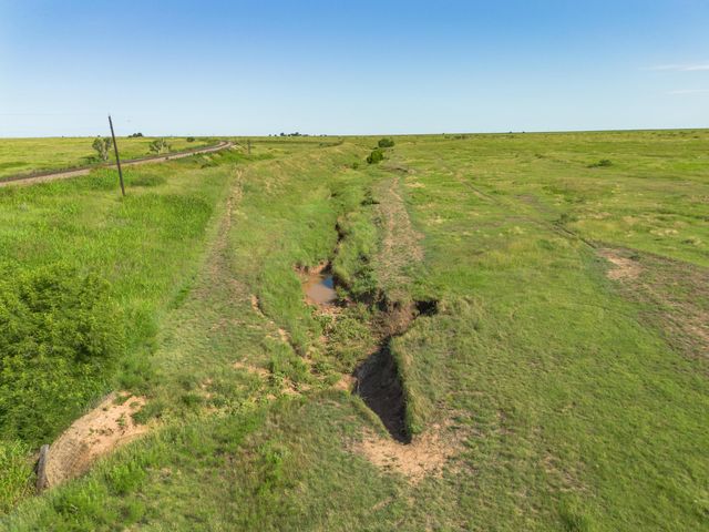 Boomer Place Hotel Rd & CR 22, Claude, TX 79019