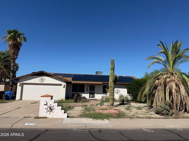 2214 W BEHREND Drive, Phoenix, AZ 85027