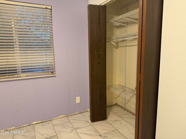 2214 W BEHREND Drive, Phoenix, AZ 85027