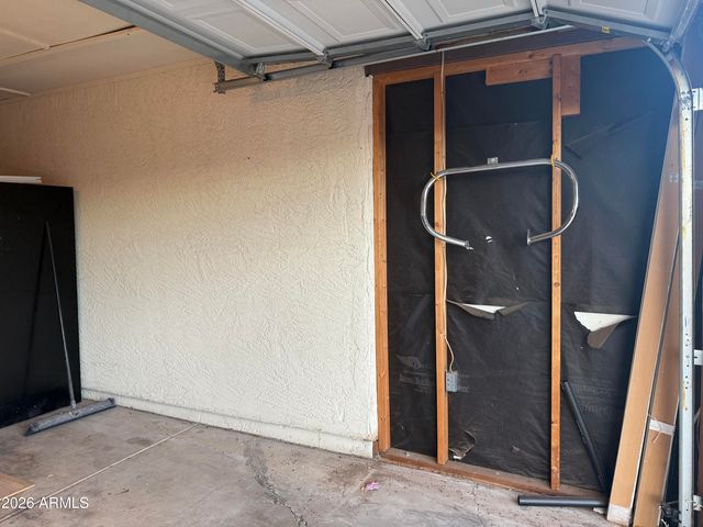 2214 W BEHREND Drive, Phoenix, AZ 85027