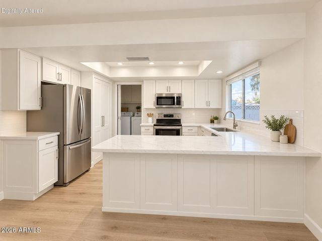 2214 W BEHREND Drive, Phoenix, AZ 85027