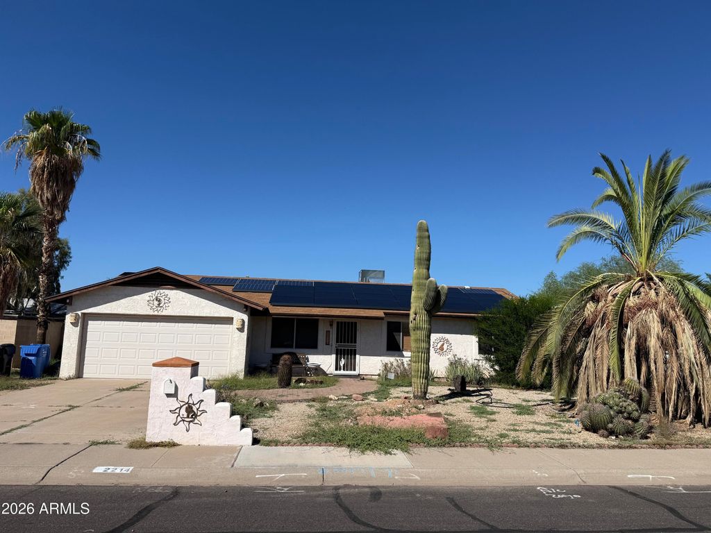 2214 W BEHREND Drive, Phoenix, AZ 85027 — photo 2