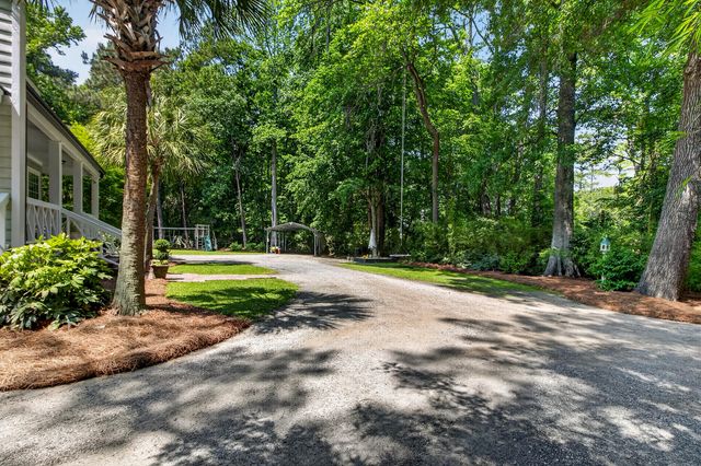 1105 Orangeburg Road, Summerville, SC 29483