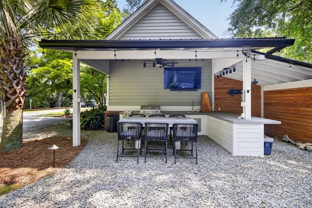 1105 Orangeburg Road, Summerville, SC 29483