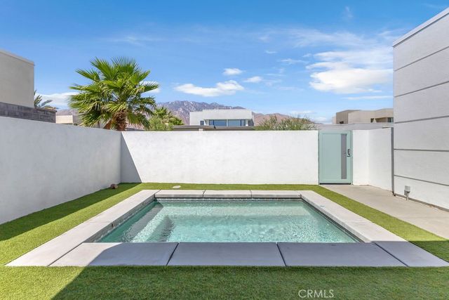 3712 Ambassador Drive, Palm Springs, CA 92262