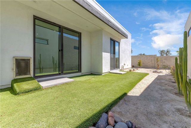 3712 Ambassador Drive, Palm Springs, CA 92262