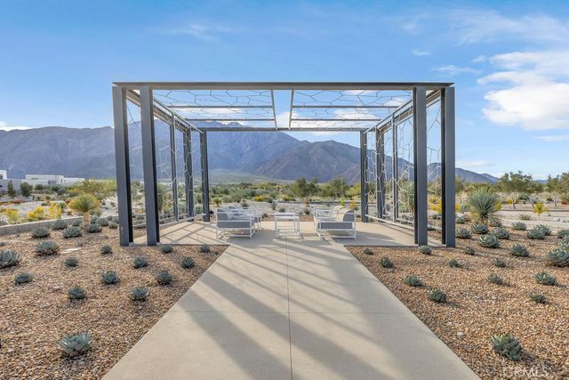 3712 Ambassador Drive, Palm Springs, CA 92262