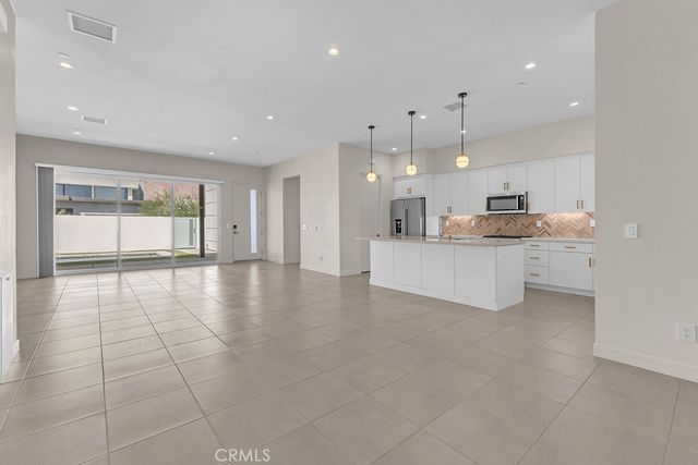 3712 Ambassador Drive, Palm Springs, CA 92262