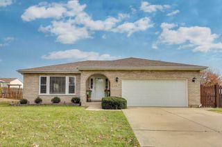 635 Huron Drive, Romeoville, IL 60446