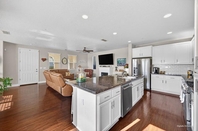 1591 Bonanza Ln, Folsom, CA 95630