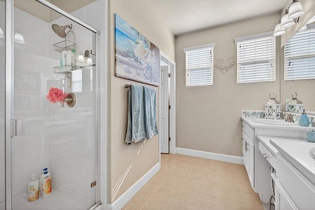 1591 Bonanza Ln, Folsom, CA 95630