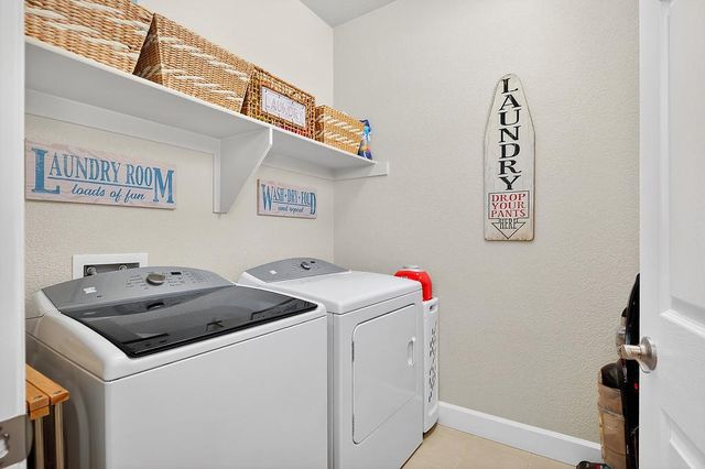 1591 Bonanza Ln, Folsom, CA 95630