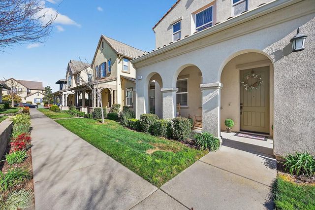 1591 Bonanza Ln, Folsom, CA 95630