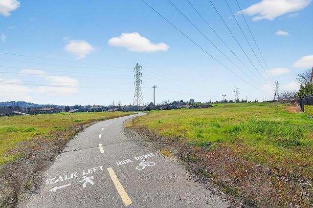 1591 Bonanza Ln, Folsom, CA 95630