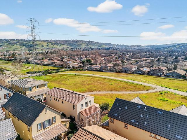 1591 Bonanza Ln, Folsom, CA 95630