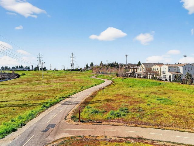 1591 Bonanza Ln, Folsom, CA 95630