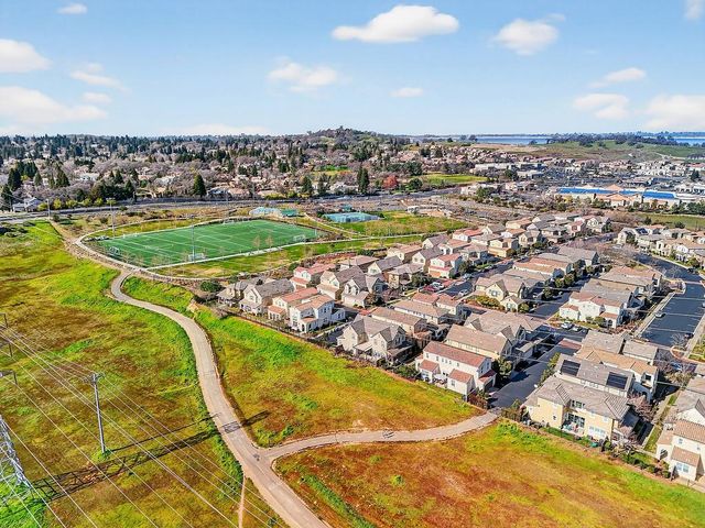 1591 Bonanza Ln, Folsom, CA 95630