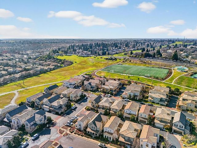 1591 Bonanza Ln, Folsom, CA 95630