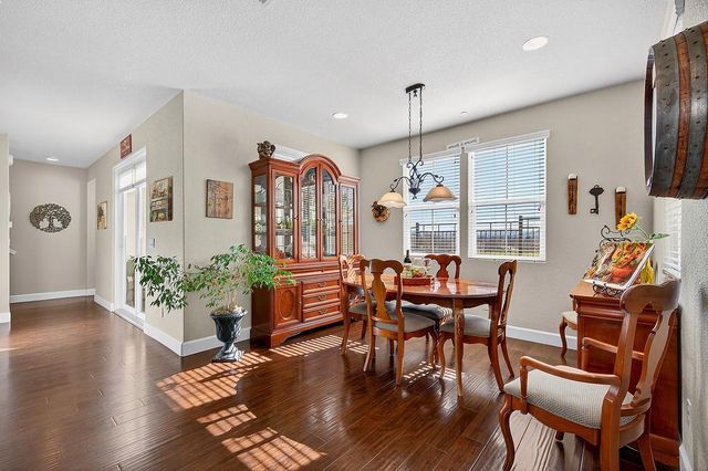 1591 Bonanza Ln, Folsom, CA 95630