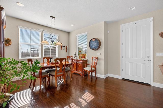 1591 Bonanza Ln, Folsom, CA 95630