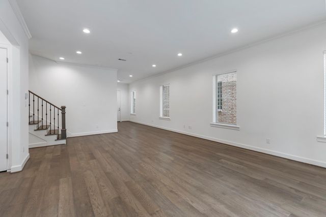 106 Cinder Berry Street, The Woodlands, TX 77384
