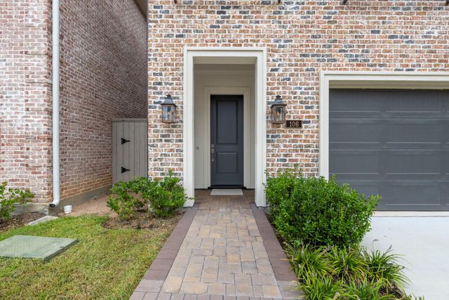 106 Cinder Berry Street, The Woodlands, TX 77384
