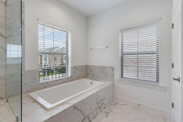 106 Cinder Berry Street, The Woodlands, TX 77384