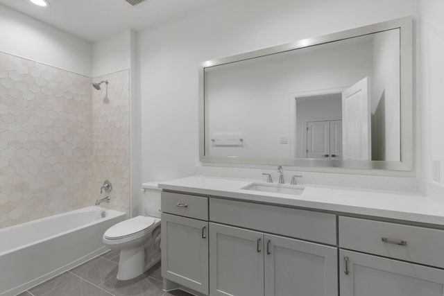 106 Cinder Berry Street, The Woodlands, TX 77384