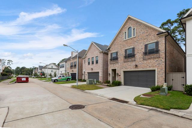 106 Cinder Berry Street, The Woodlands, TX 77384