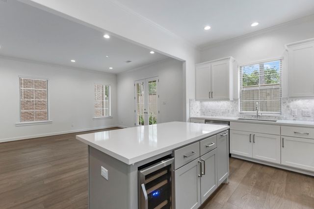 106 Cinder Berry Street, The Woodlands, TX 77384