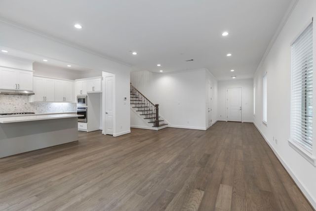 106 Cinder Berry Street, The Woodlands, TX 77384