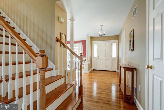 12 BUCKINGHAM LN, Gordonville, PA 17529