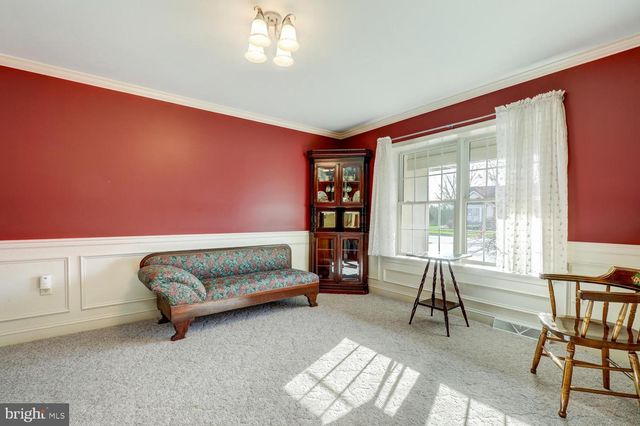 12 BUCKINGHAM LN, Gordonville, PA 17529
